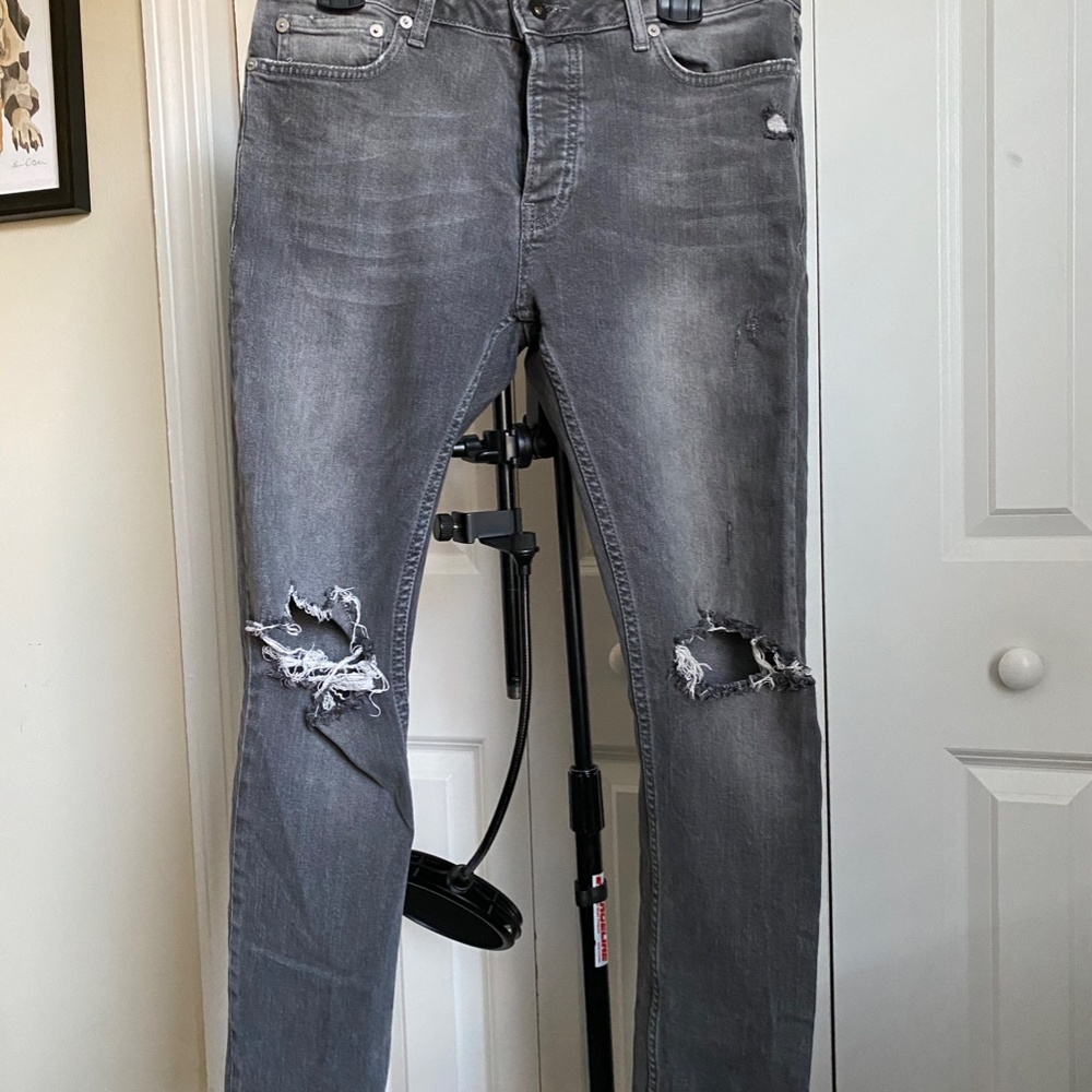 TOPMAN Men's Grey Ripped Jeans // Size 30/30